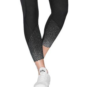 Tight stuff lululemon size 4 scallop wavy bottom